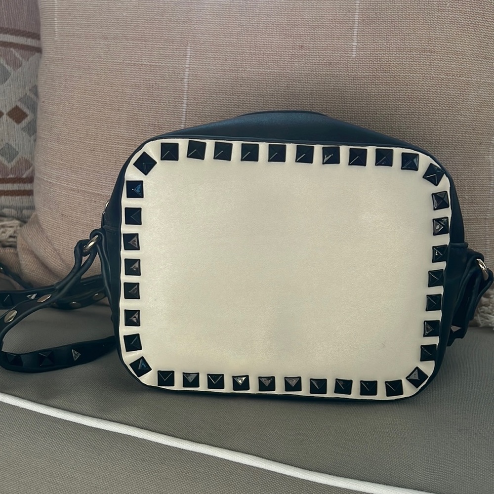 INZI Black and White Stud Cross Body